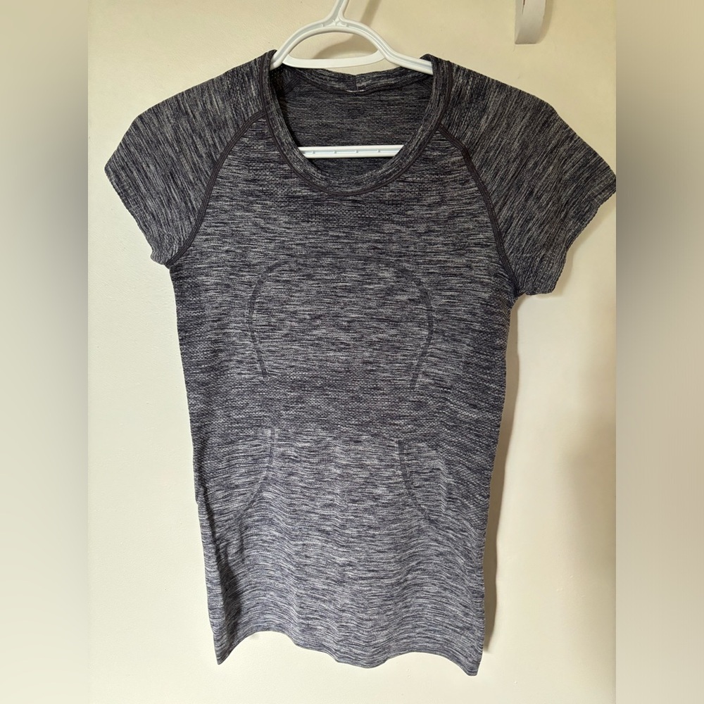 Lululemon run swiftly short sleeve tshirt